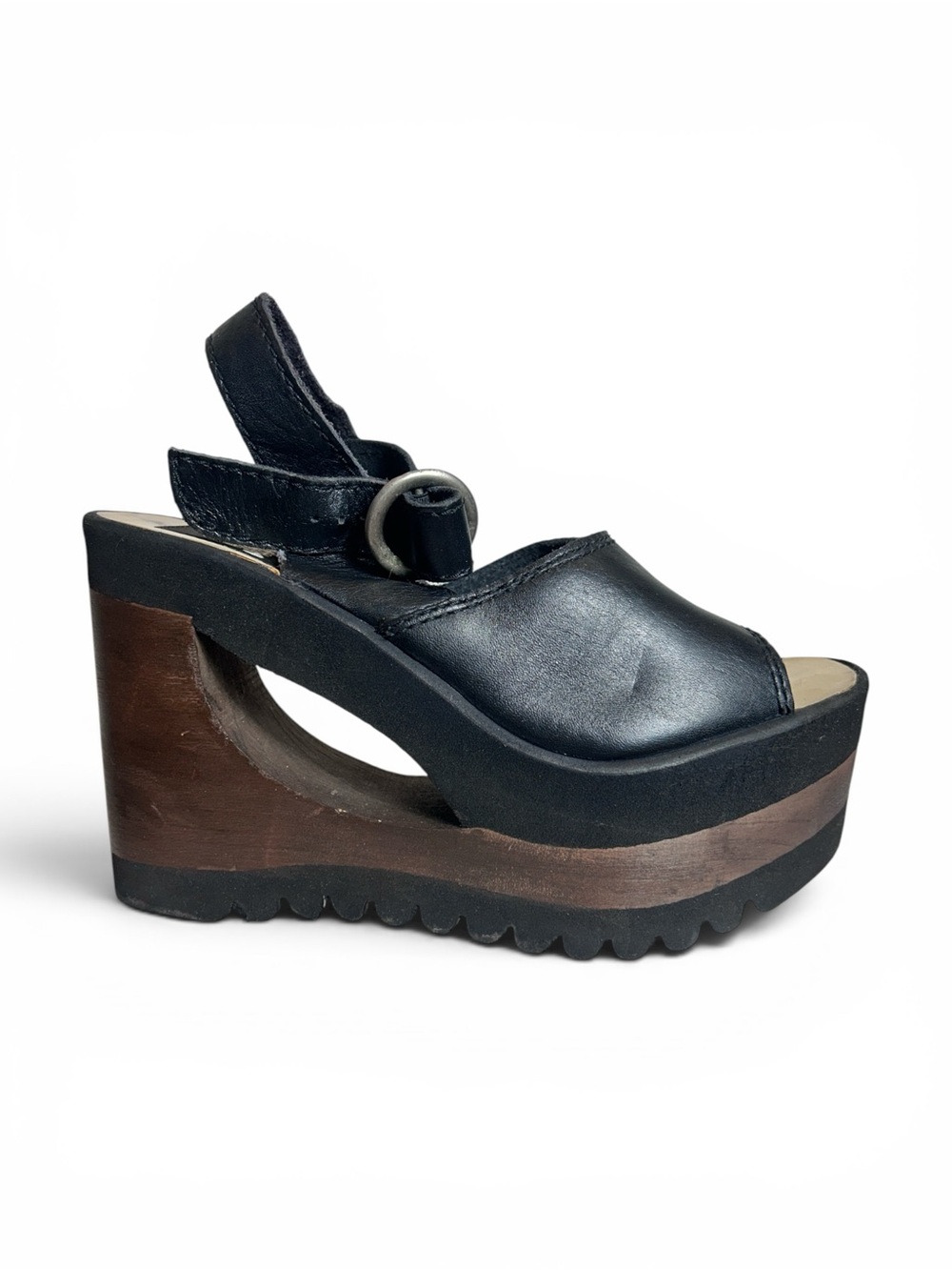 Vintage Y2K 9&Co Black Leather Wood Cut Out Wedge Sandal with Buckle Accent